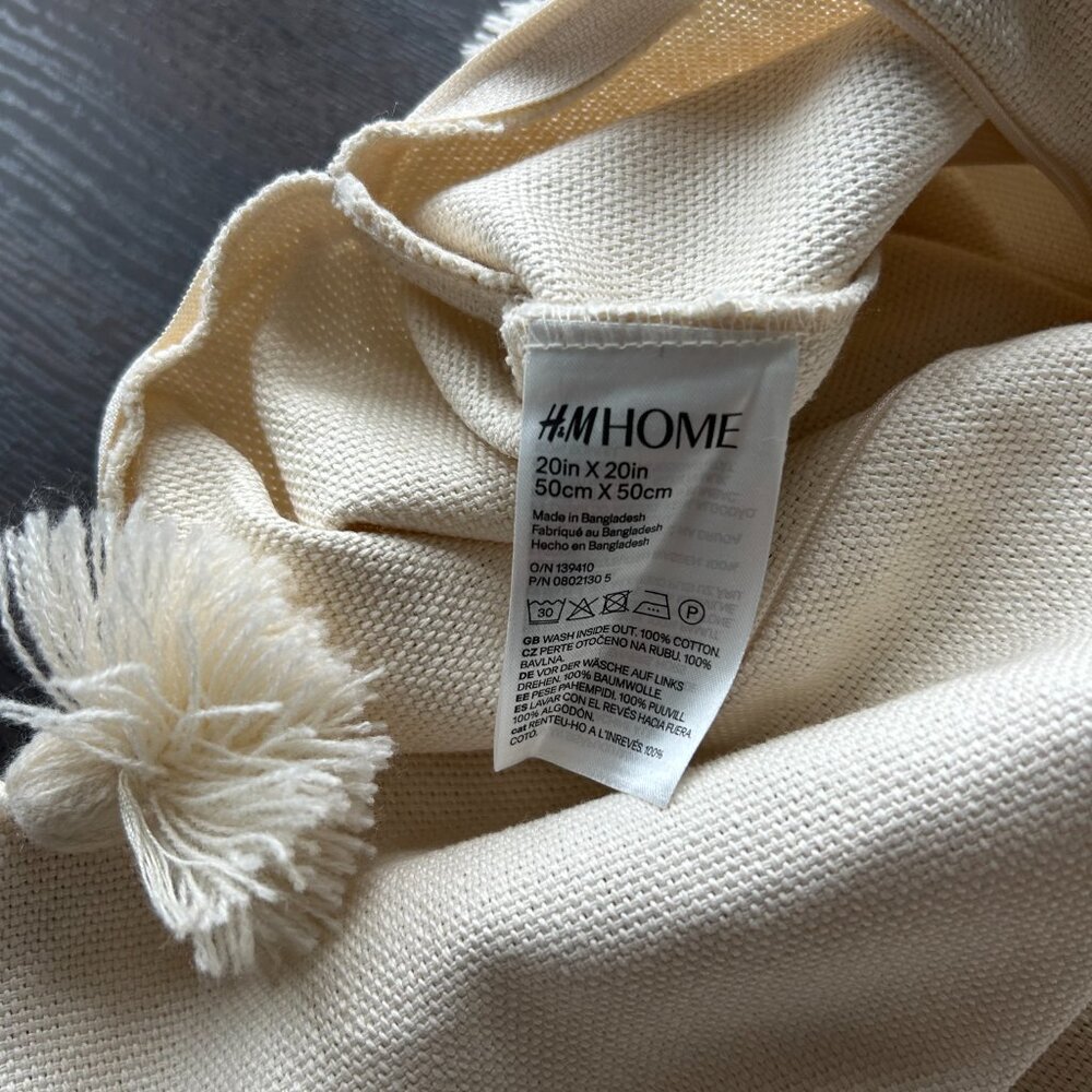 H&M Cream with Tassels Pillow Covers TWO (2) New - Picture 3 of 4